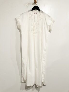 Schweitzer Linen White Nightgown Size Small
